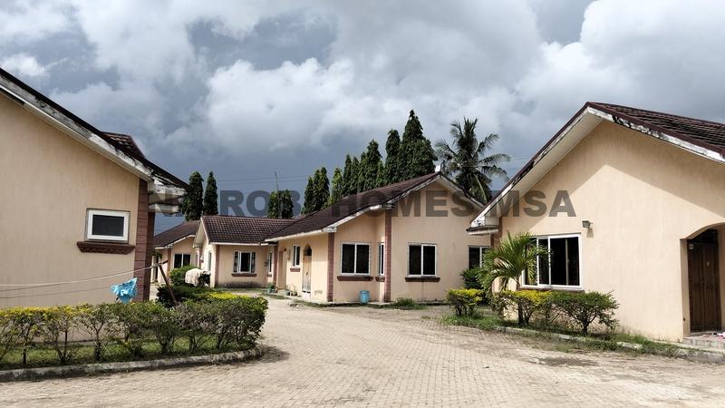 3 BEDROOM HOUSES TO LET